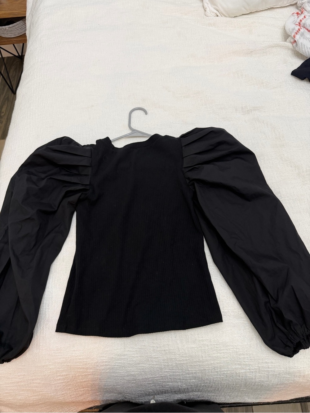 Lea & Viola Black Puff-Sleeve Blouse